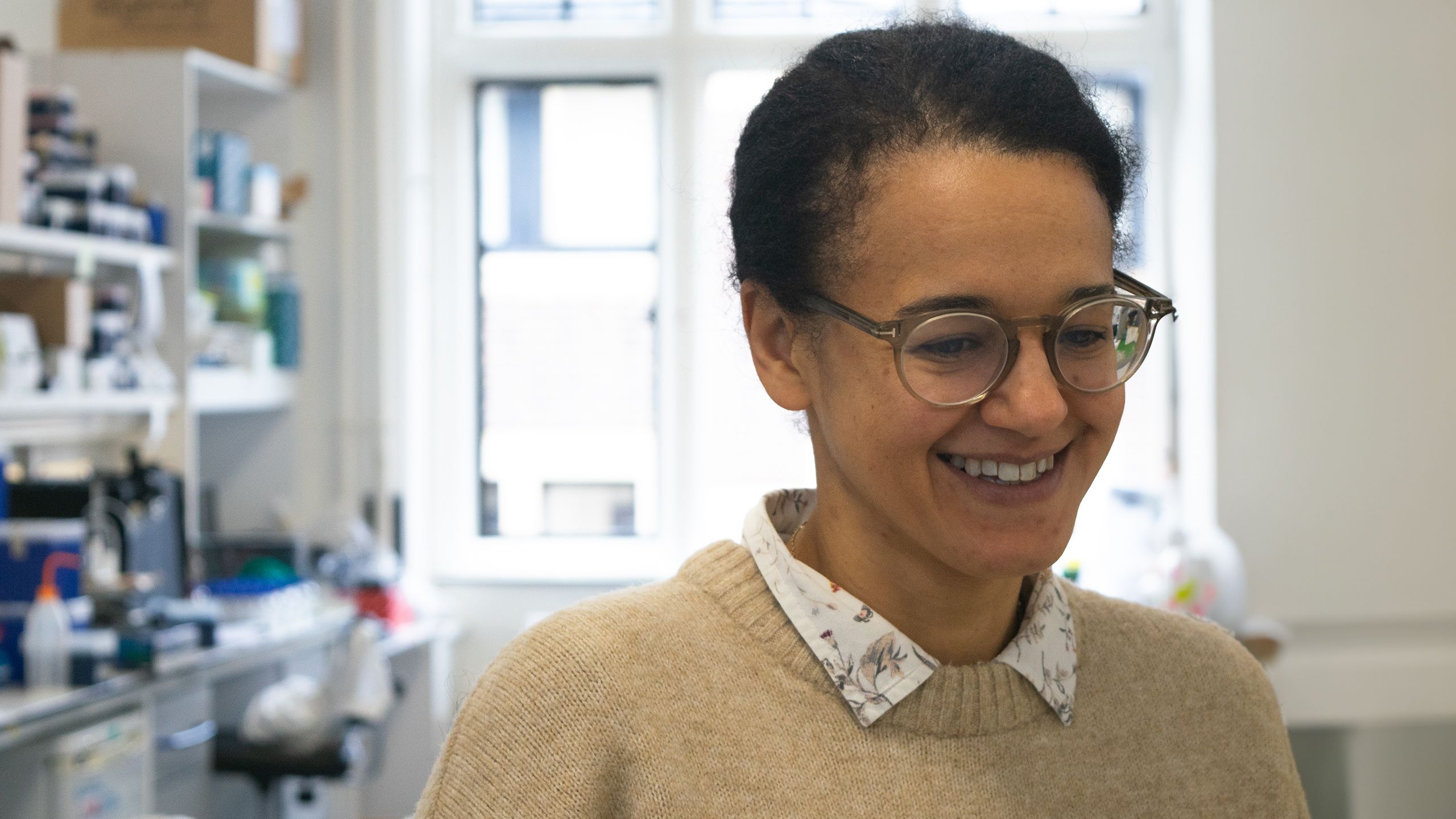 Nicola in her lab at Plant Sciences