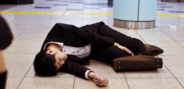 Roppongi Stn, 5:40 AM