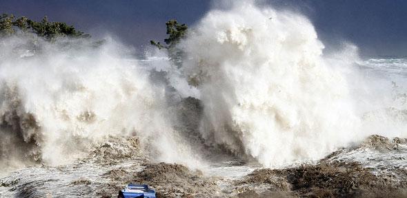 Tsunami Hits Minamisoma