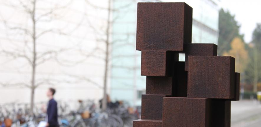 Antony Gormley sculpture DAZE IV