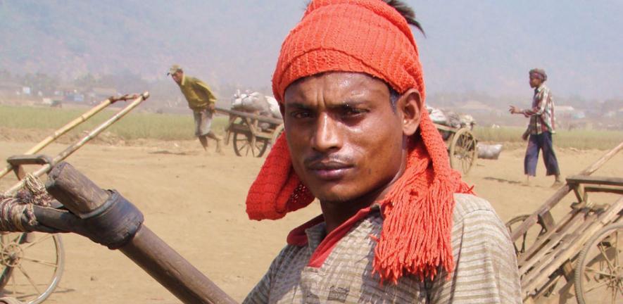 Coal labourers on the Bangladeshi side of Boropani